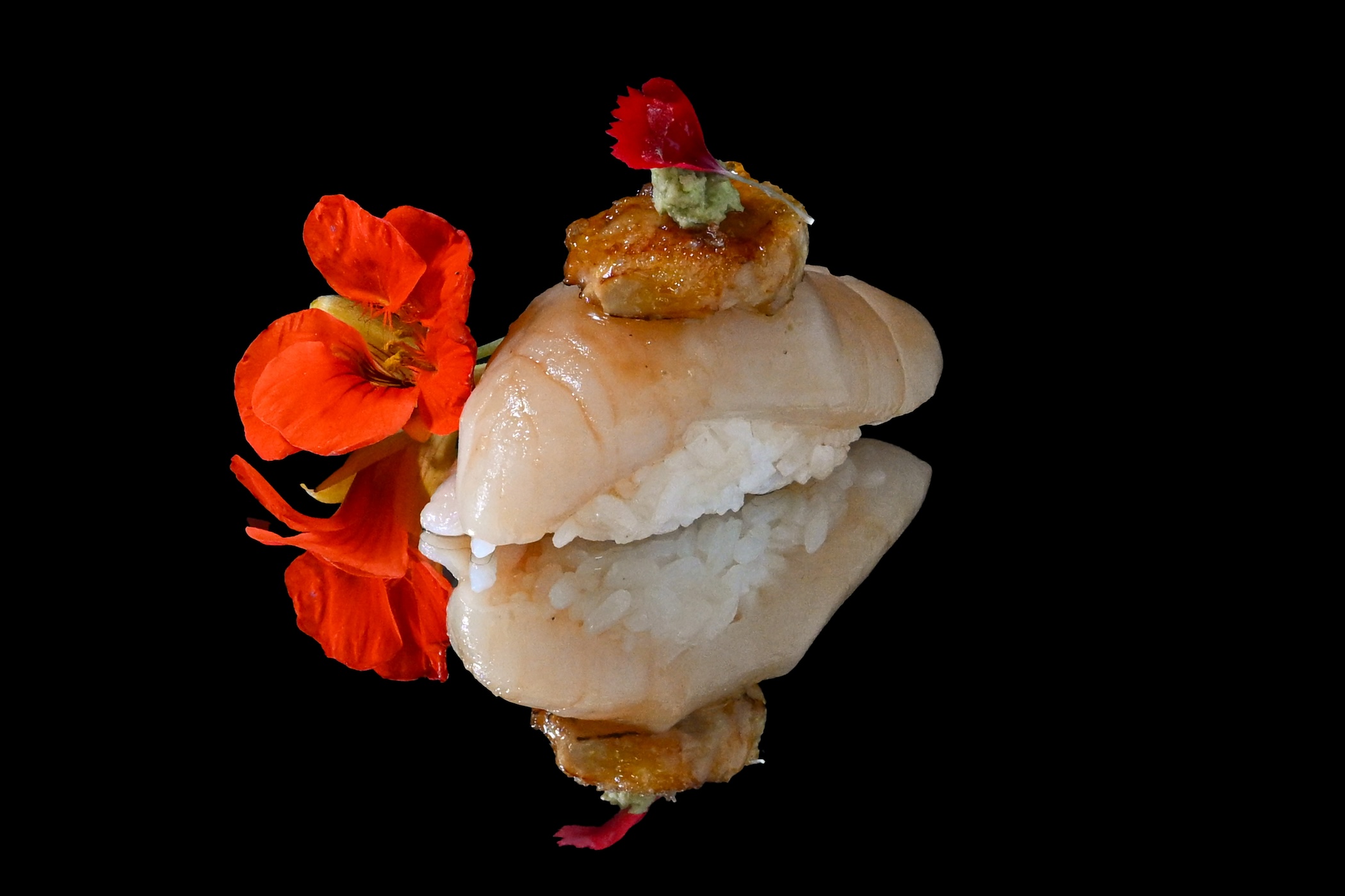 Scallops with foie gras nigiri