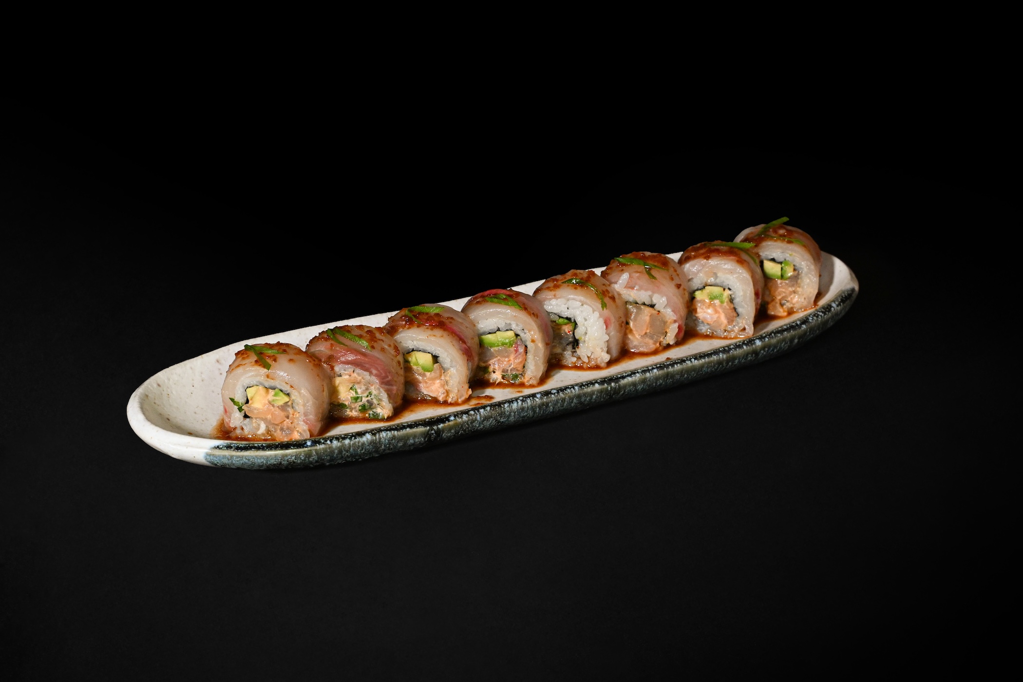 Hamachi uramaki