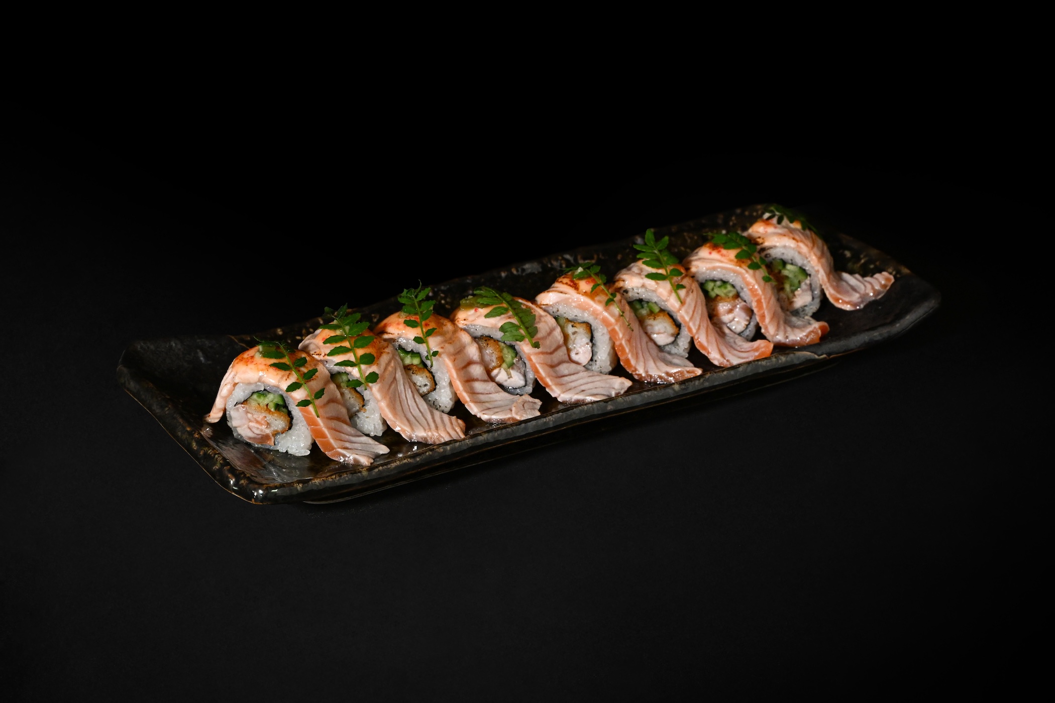 Salmon uramaki