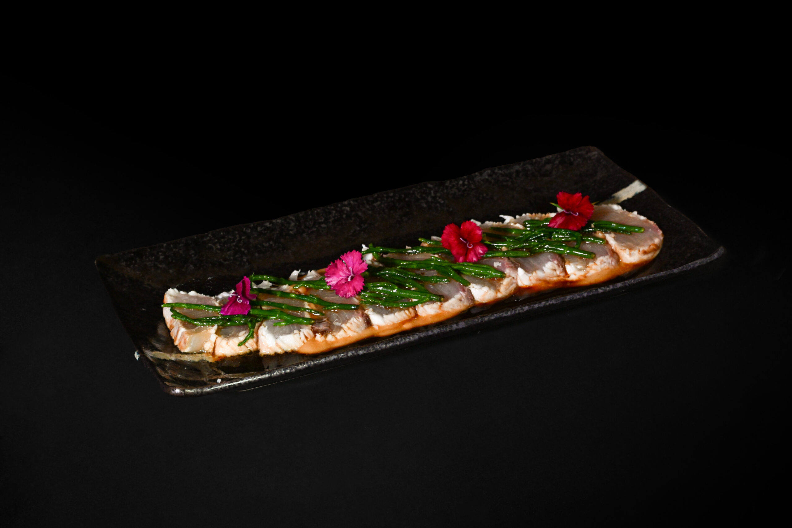 Hamachi sumibi tataki